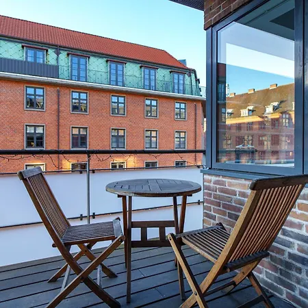 Spacious & Comfortable Near Tivoli & Metro * Copenhague
