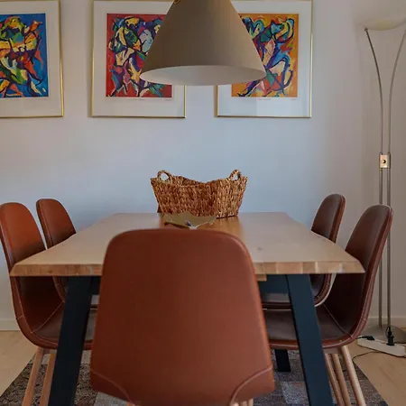 דירה Spacious & Comfortable Near Tivoli & Metro *
