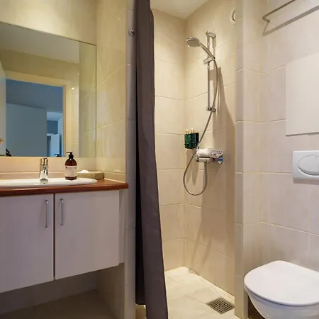 Spacious & Comfortable Near Tivoli & Metro