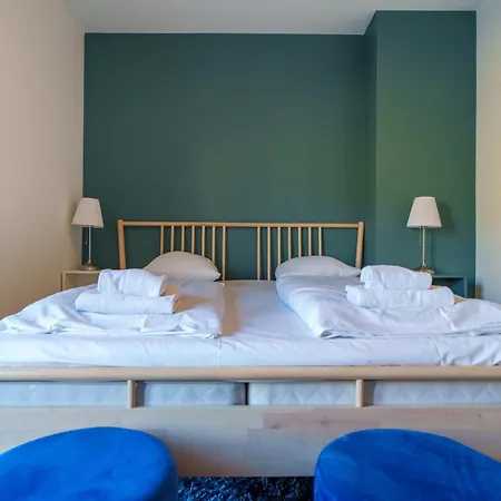 Spacious & Comfortable Near Tivoli & Metro *