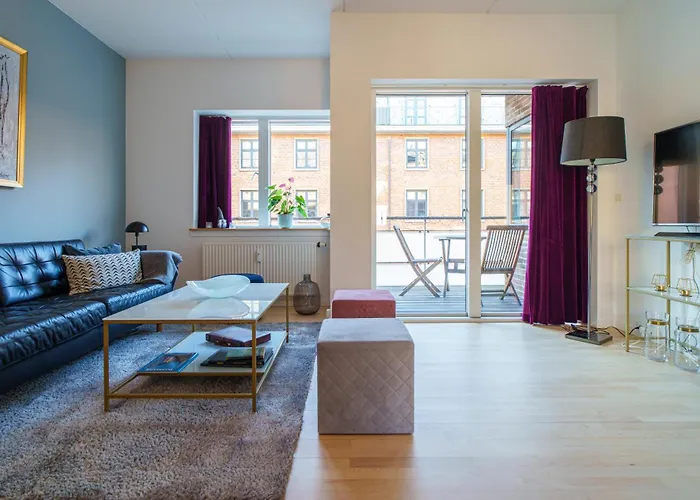 Spacious & Comfortable Near Tivoli & Metro Copenaghen