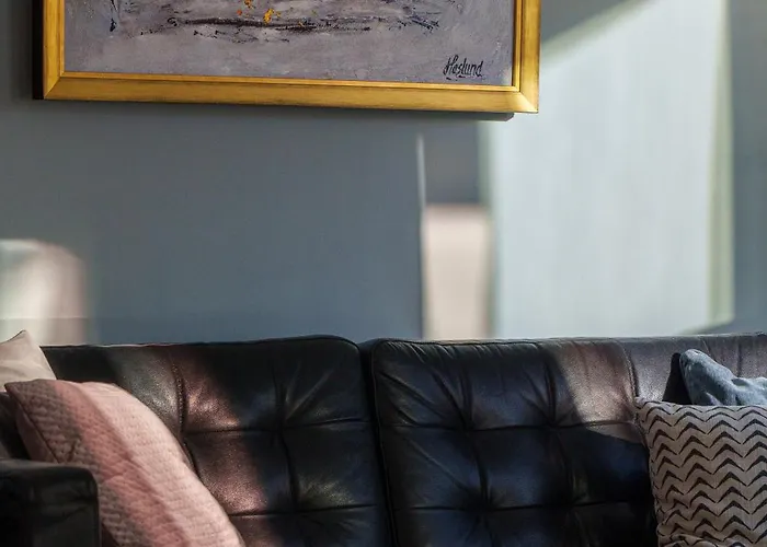 Apartment Spacious & Comfortable Near Tivoli & Metro *