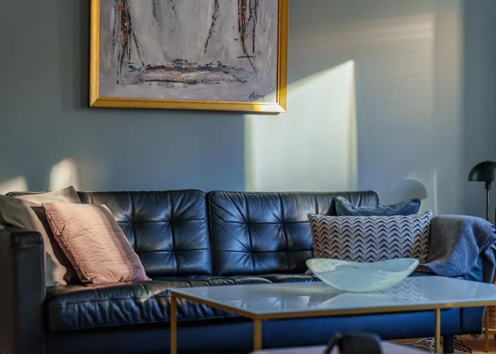 Spacious & Comfortable Near Tivoli & Metro 코펜하겐