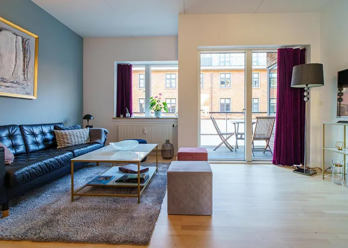 Apartment Spacious & Comfortable Near Tivoli & Metro *