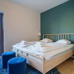 Spacious & Comfortable Near Tivoli & Metro 哥本哈根