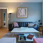 Spacious & Comfortable Near Tivoli & Metro 公寓 *